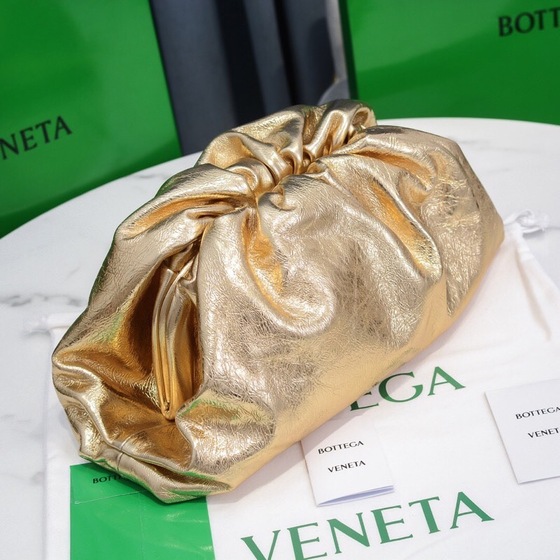 Bottega The Pouch Yellow 26 Ss2022