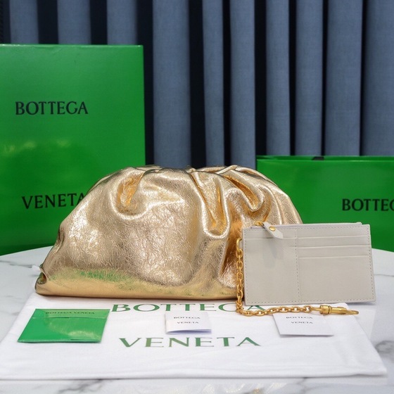 Bottega The Pouch Yellow 26 Ss2022