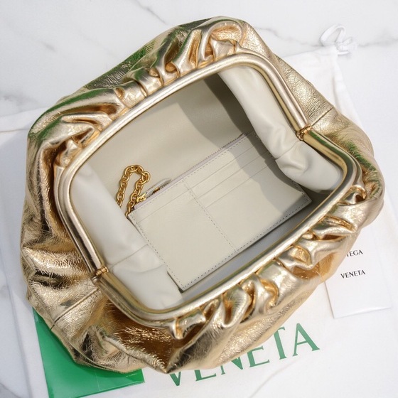 Bottega The Pouch Yellow 26 Ss2022