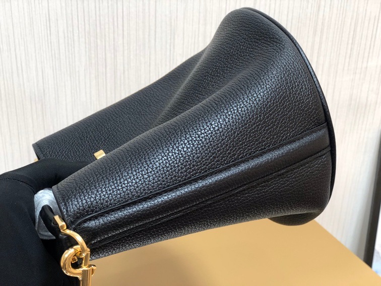 Celine 16 Mini Bucket Bag Black Ss2022
