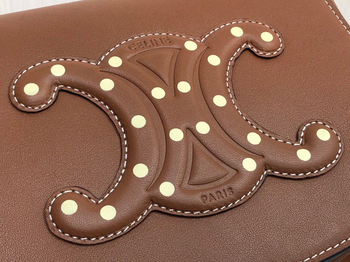 Celine Cuir Triomphe Brown 18 Ss2022