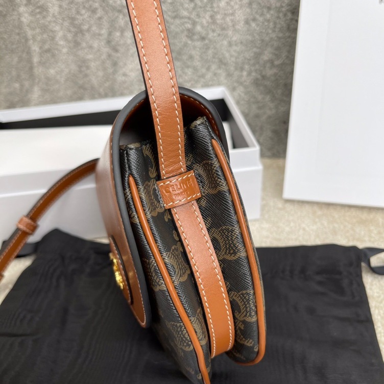 Celine Triomphe Canvas 21 Mono Brown Ss2022