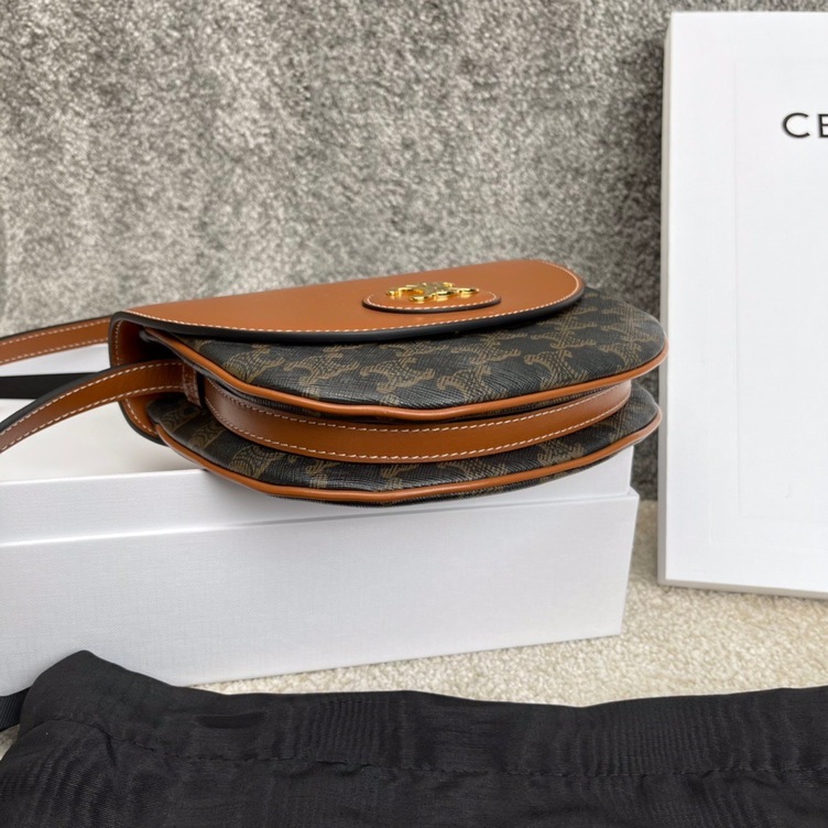 Celine Triomphe Canvas 21 Mono Brown Ss2022