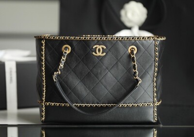 Chanel Tote Bag Lambskin Black Ss2022
