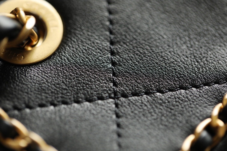 Chanel Tote Bag Lambskin Black Ss2022