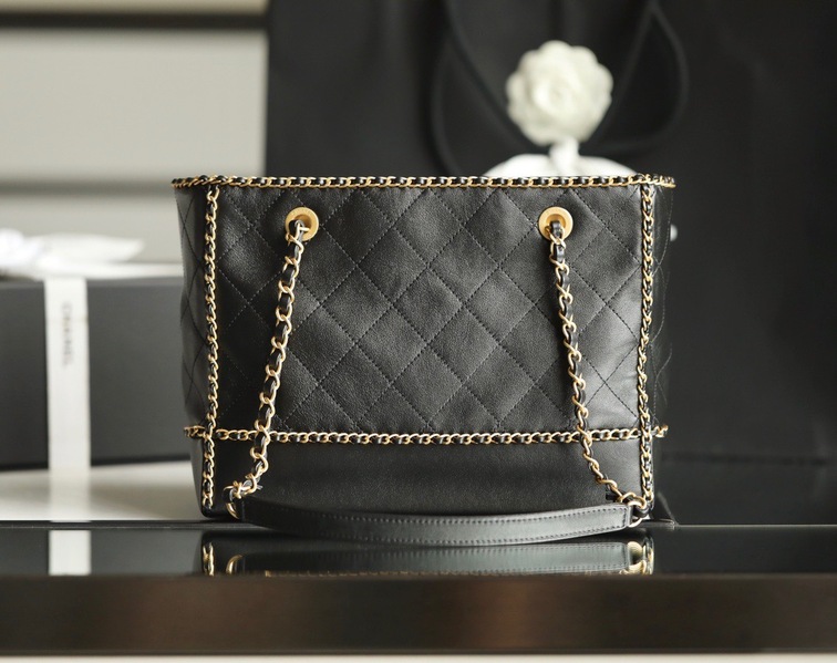 Chanel Tote Bag Lambskin Black Ss2022