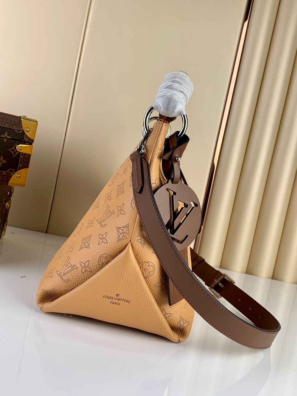 Lv Beaubourg Hobo Mono Brown Ss2022