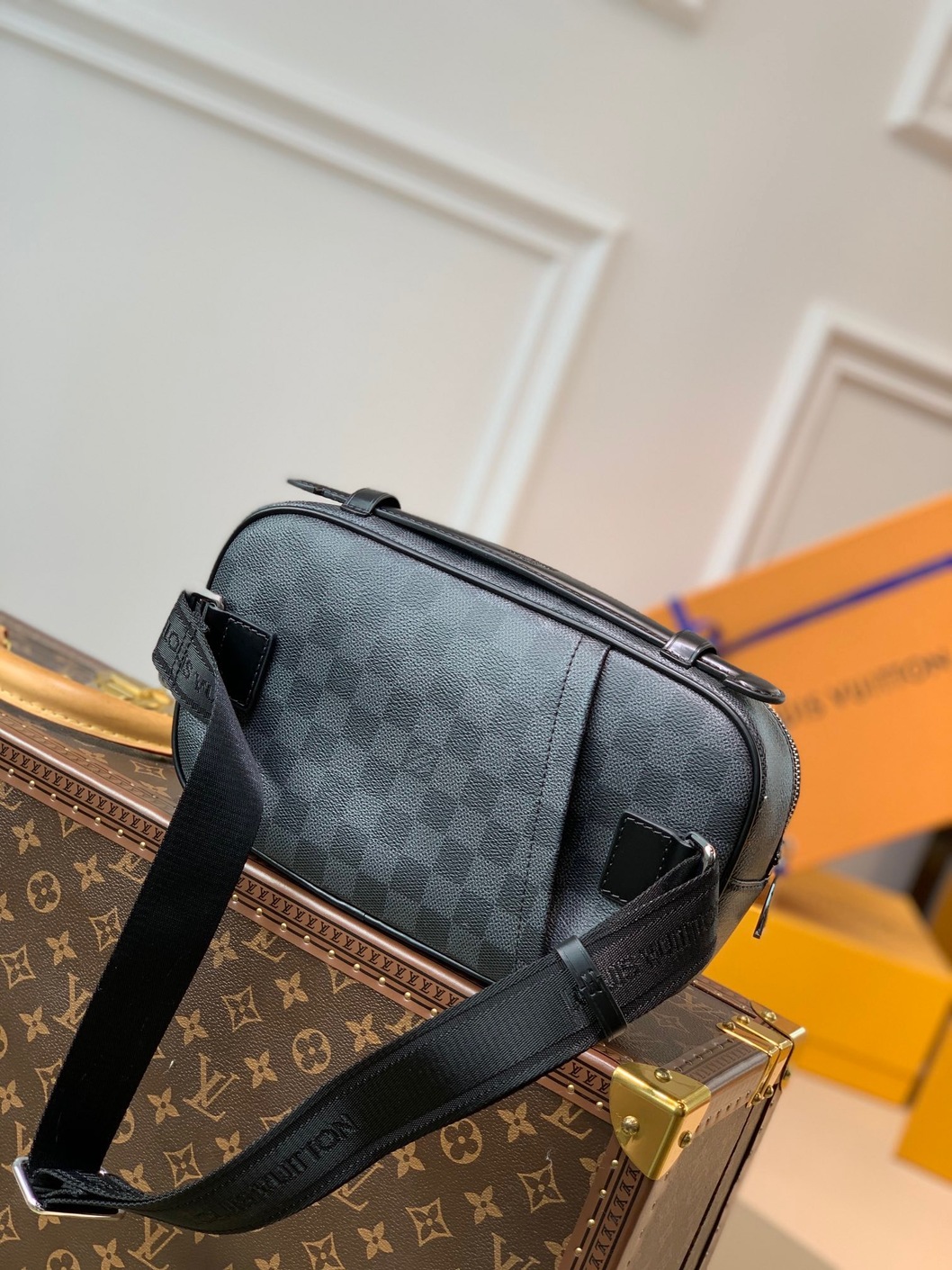Lv Belt Bag Mono Macassar Ss2022