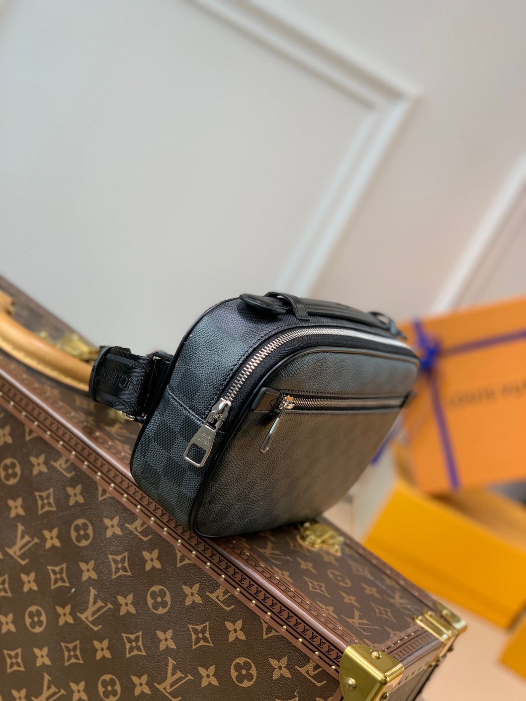 Lv Belt Bag Mono Macassar Ss2022
