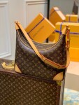 Lv Boulogne Mono Brown 35 Ss2022