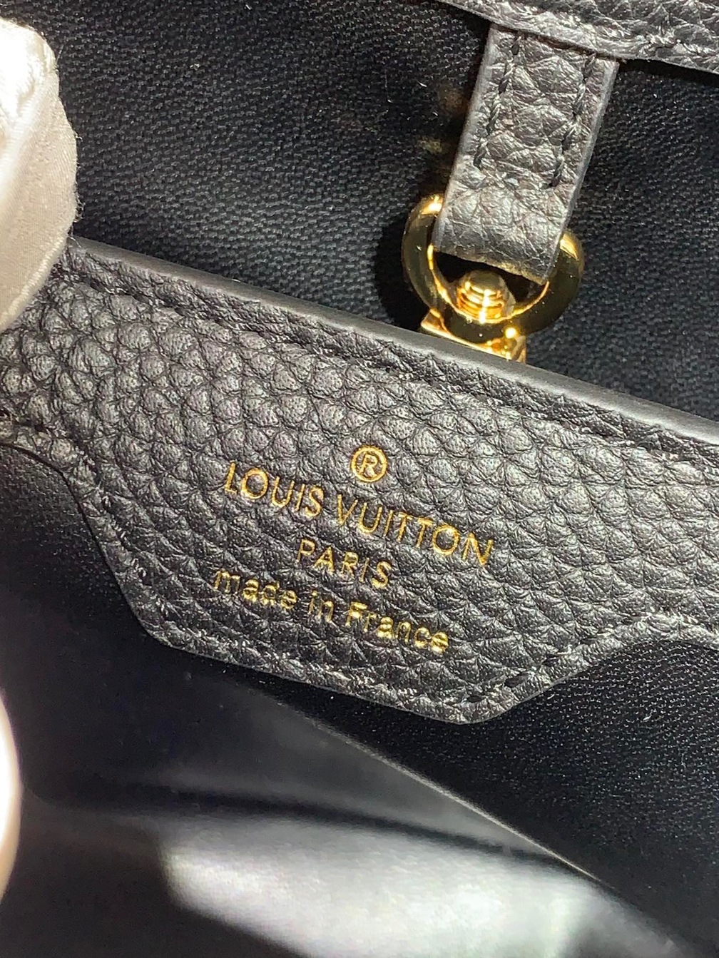 Lv Capucines Double Black 21 Ss2022