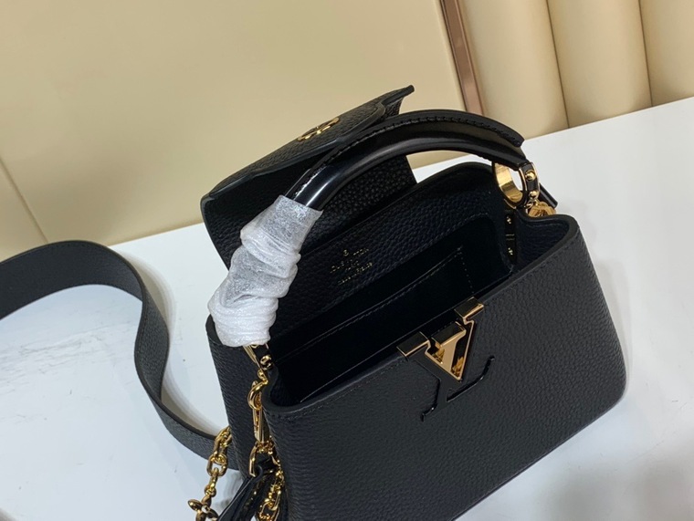 Lv Capucines Mini Black 21 Ss2022