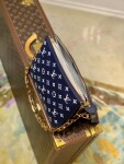 Lv Coussin Mono Black Ss2022