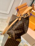 Lv Delightful Mono Brown 42 Ss2022