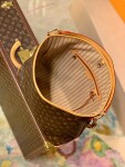 Lv Delightful Mono Brown 42 Ss2022