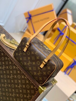Lv Handbag Mono Brown Ss2022