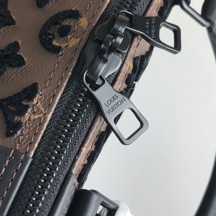 Lv Keepall Triangle Bandouliere 50 Mono Black Ss2022