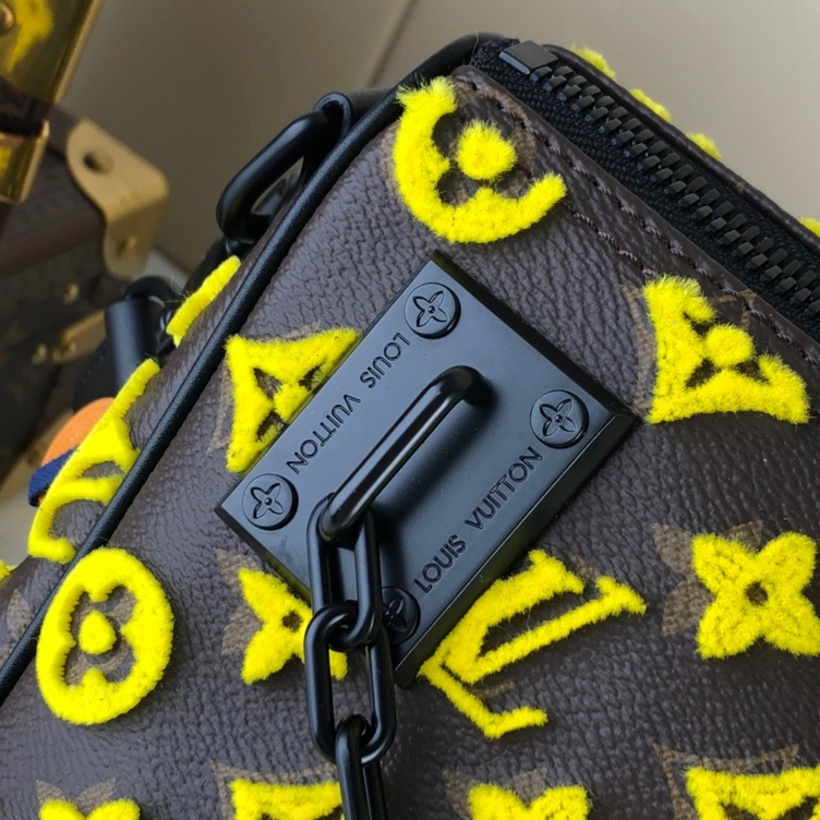 Lv Keepall Triangle Bandouliere 50 Mono Yellow Ss2022