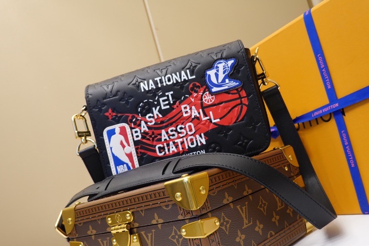 Lv Keepball Bandouliere Mono Ss2022