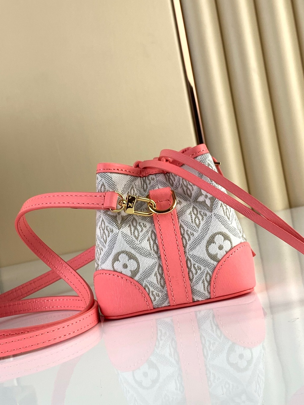 Lv Noe Purse Pink Ss2022