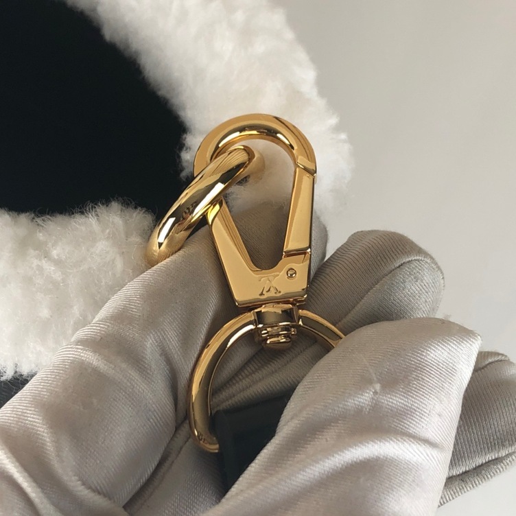 Lv On My Side Bag Black 305 Ss2022