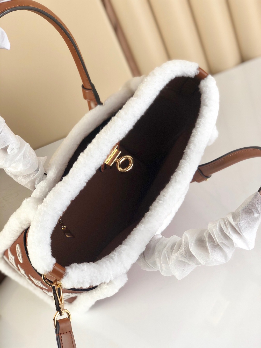 Lv On My Side Bag Brown 305 Ss2022