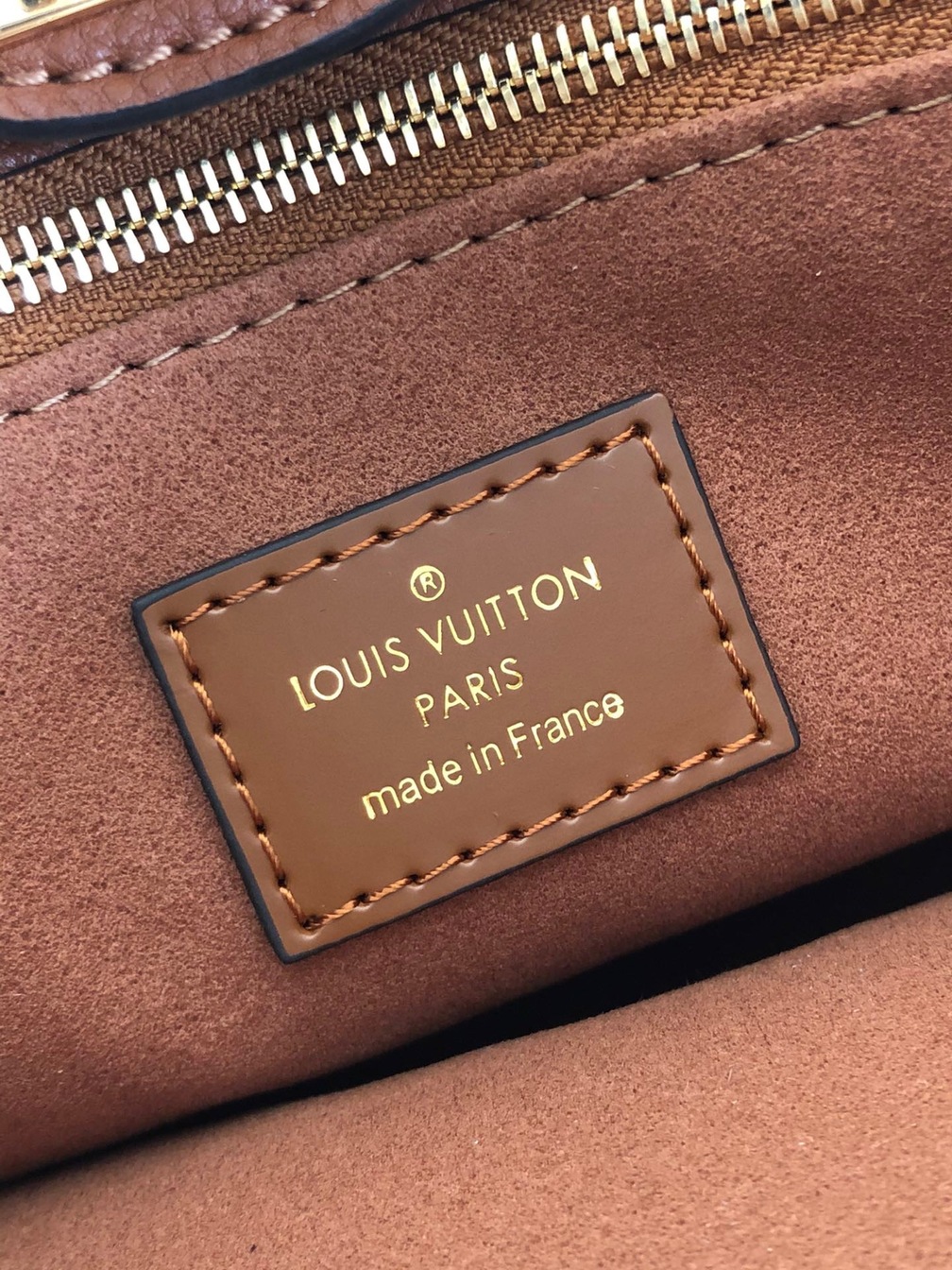 Lv On My Side Bag Brown 305 Ss2022