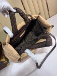Lv Onthego Mono Beige 41 Ss2022