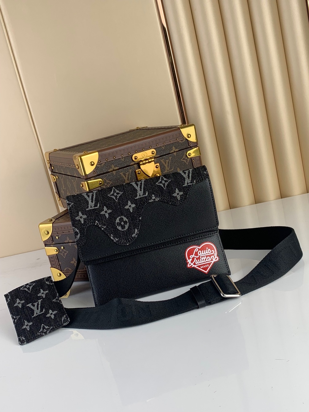 Lv Trio Puouch Nigo Mono Trip 22 Ss2022