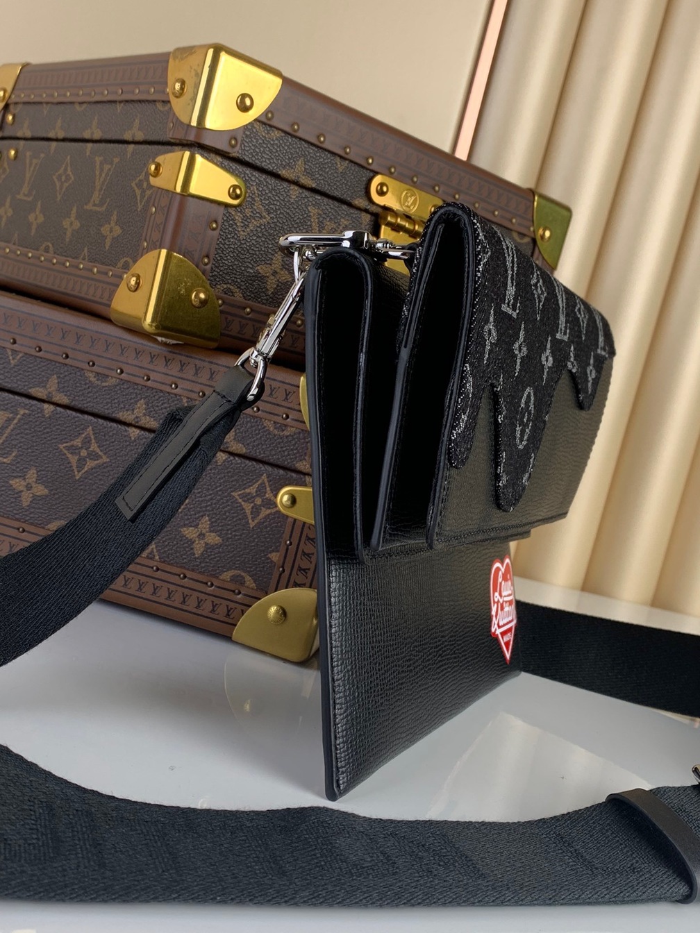 Lv Trio Puouch Nigo Mono Trip 22 Ss2022