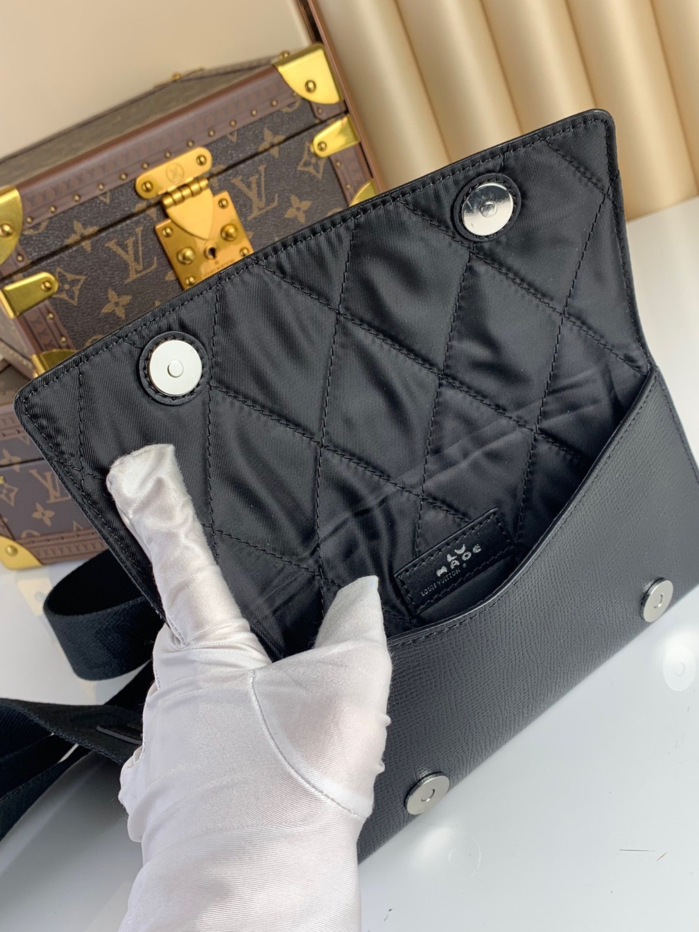 Lv Trio Puouch Nigo Mono Trip 22 Ss2022