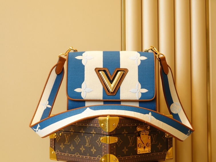 Lv Twist Handbag Blue Ss2022