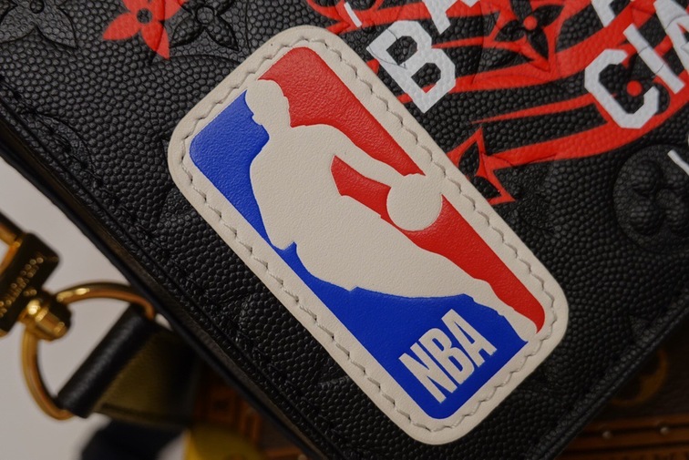 Lvxnba Crossbag Mono Black Ss2022