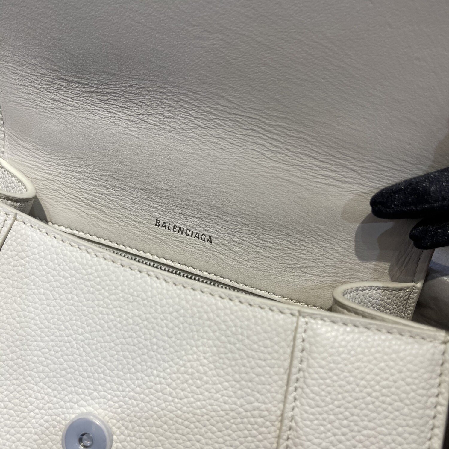 Balen Hourglass Lambskin White S 23