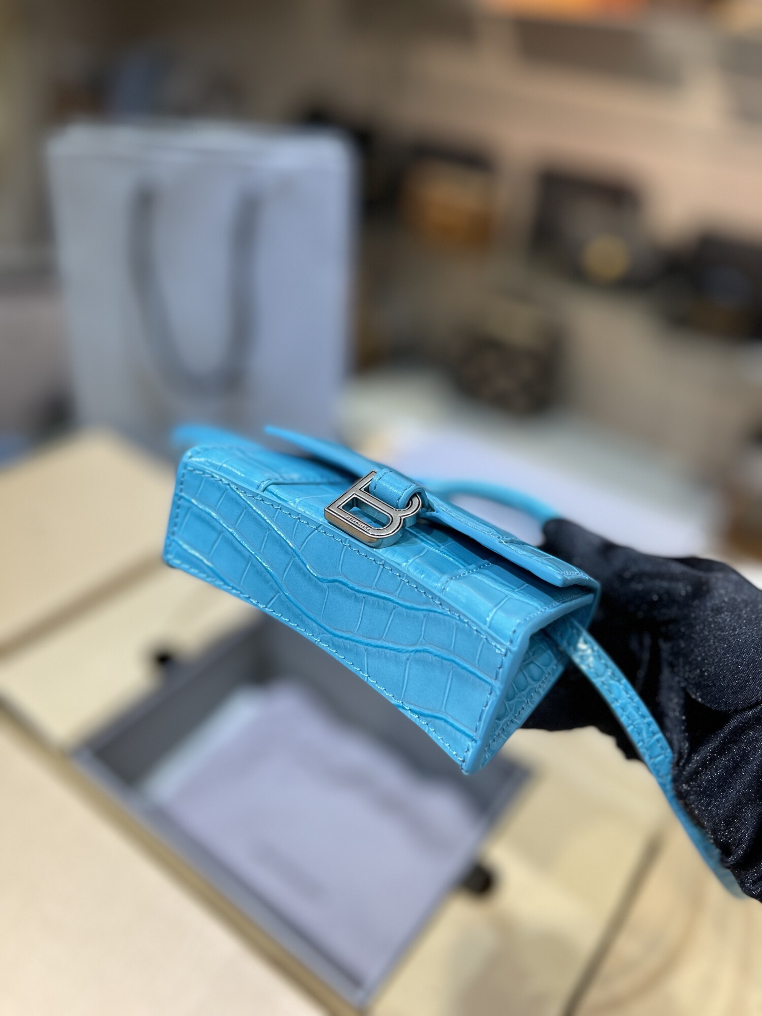 Balen Hourglass Snakeskin Blue Nano 11