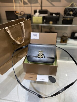 Burberry Horseferry Black Bag 25