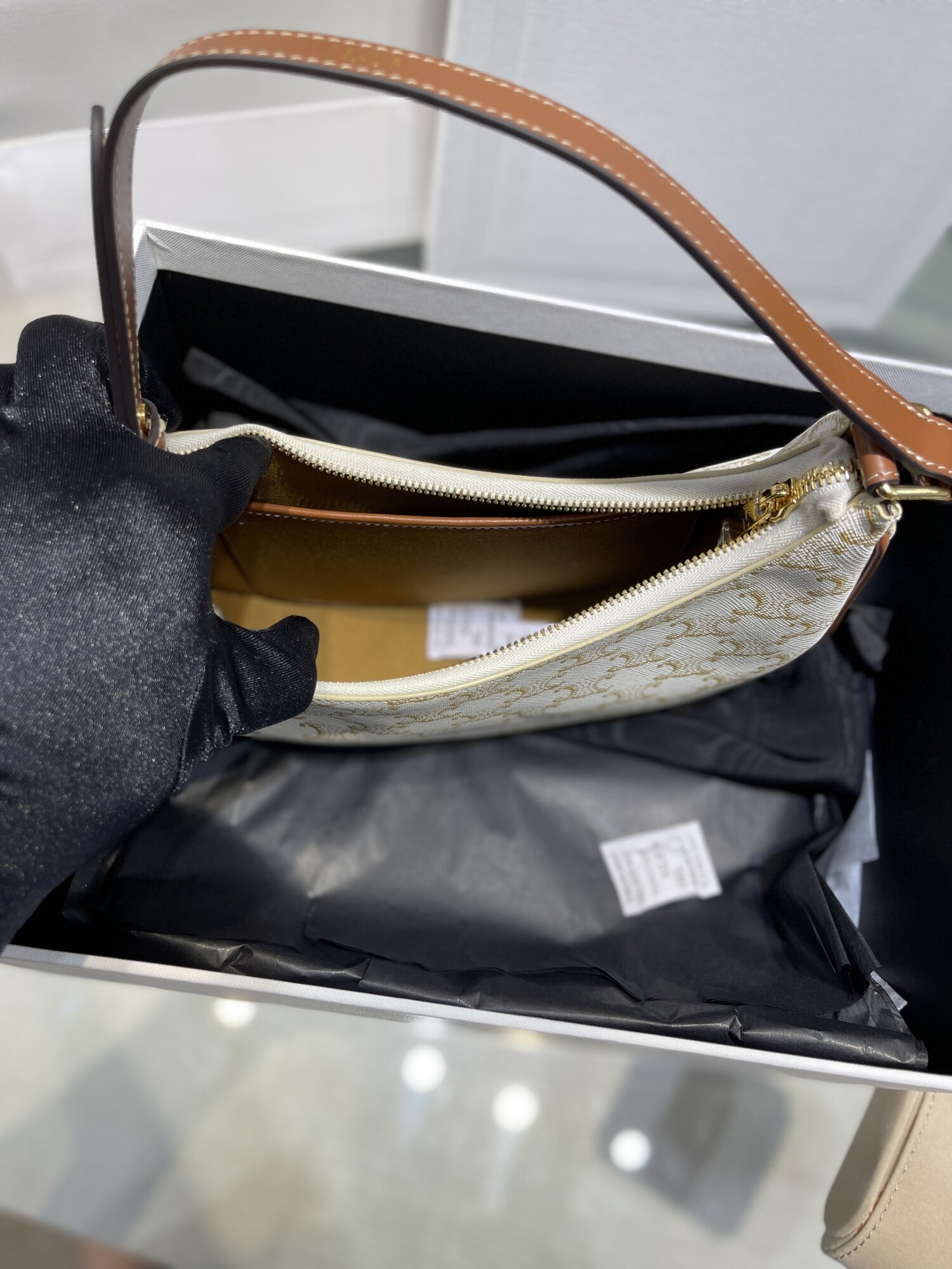Celine Ava Bag 23