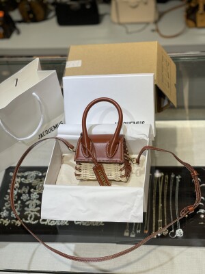 Jacquemus Double Side Dark Red 12