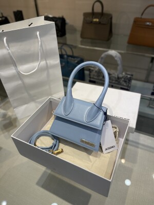 Jacquemus Lightly Blue Bag 18