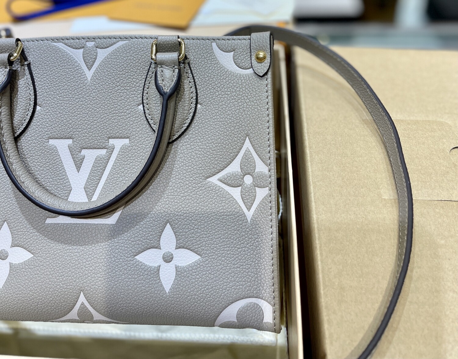 Tui Lv Onthego Mini