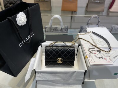Chanel As2796 Size 18 Black