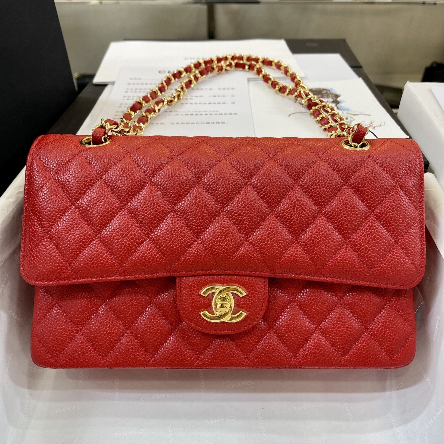 Chanel Classic Flat 25 Red Haas