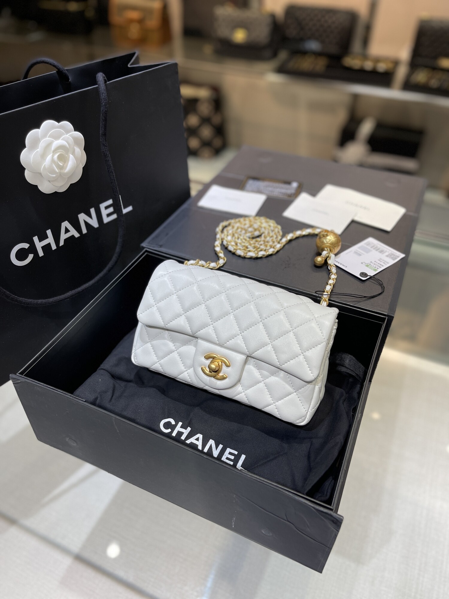 Chanel Flag 20 With Bell White