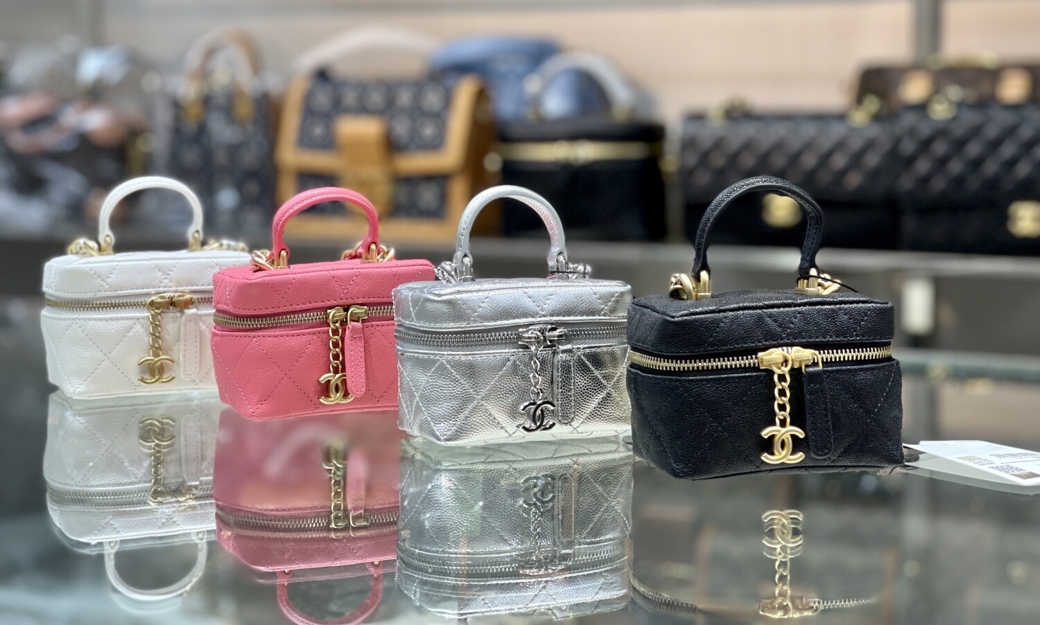 Chanel Mini Vanity Case Pink
