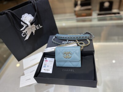 Chanel Wallet With Chain Blue