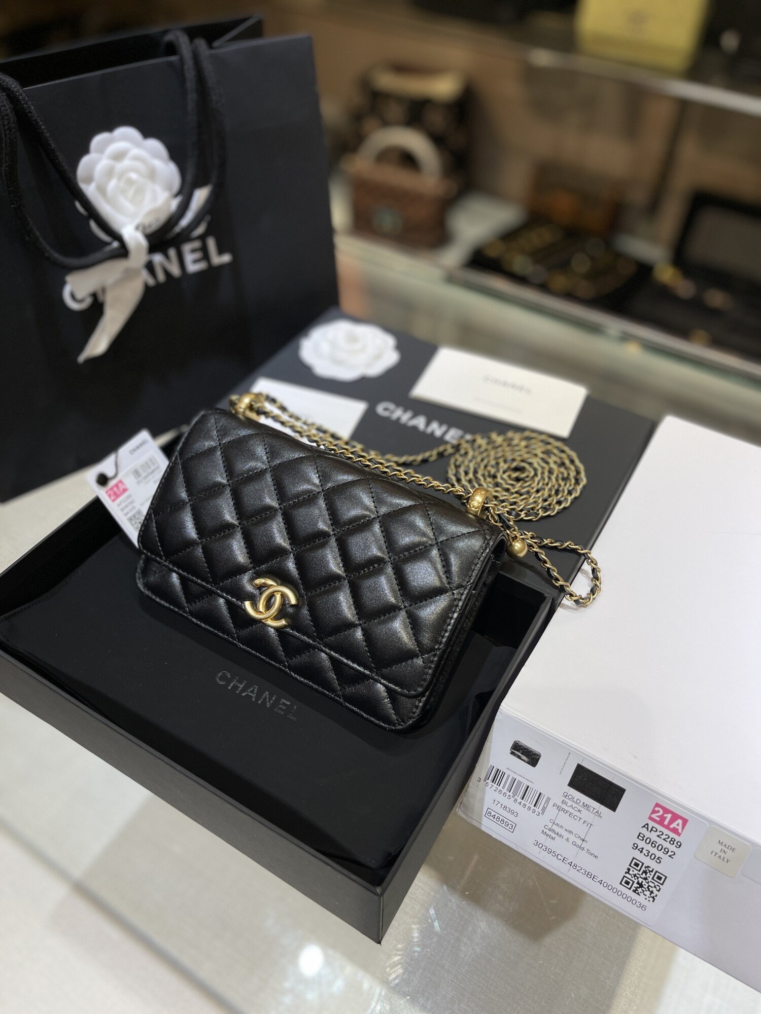Chanel Woc 19