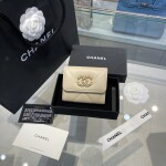 Wallet Chanel Light Yellow Pastel