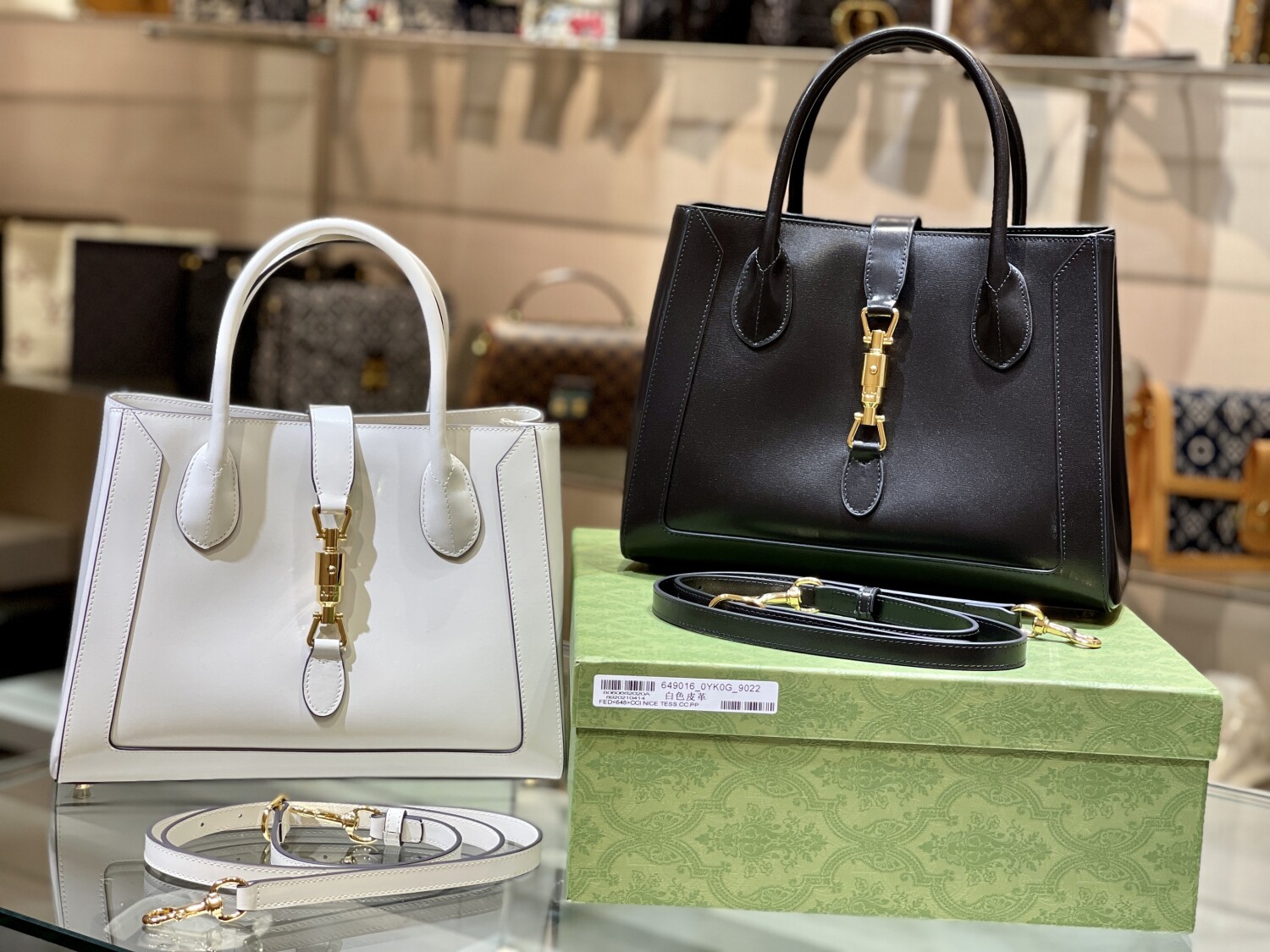 Gucci 1961 Tote Bag 30