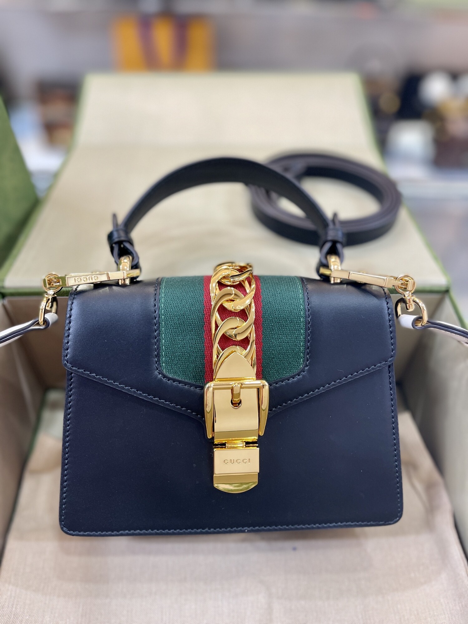 Gucci Bag Lock Chain Black
