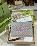 Gucci Clutch Tab Snake Brown